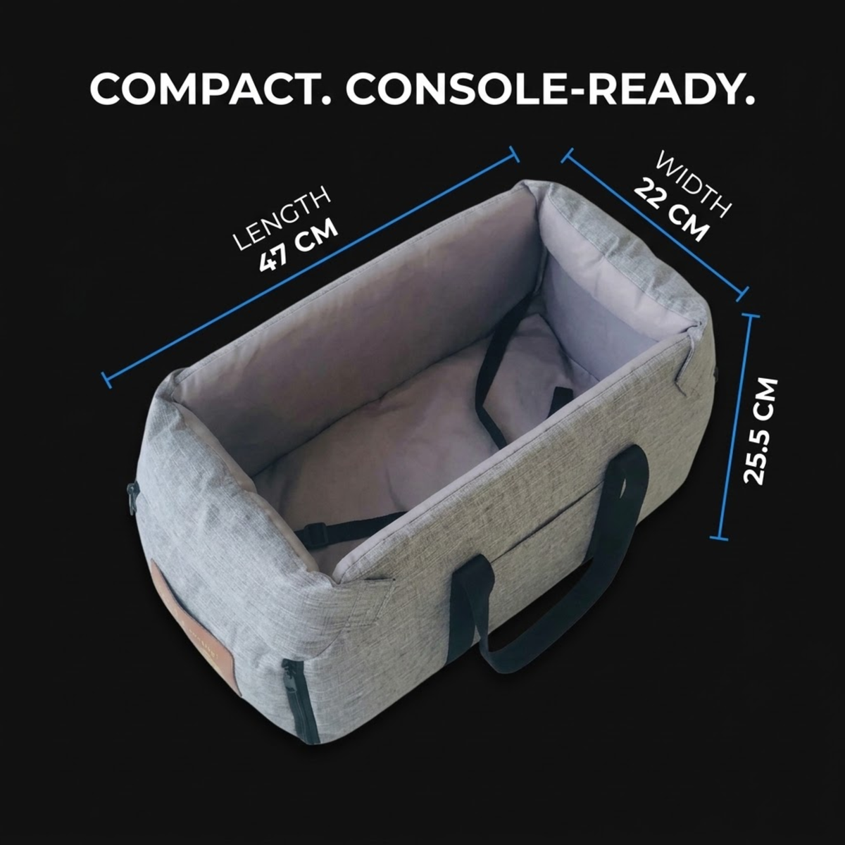 A compact upholstered pet carrier or console seat shown on a black background with overlaid dimension lines and text indicating length 47 cm, width 22 cm, and height 25.5 cm.